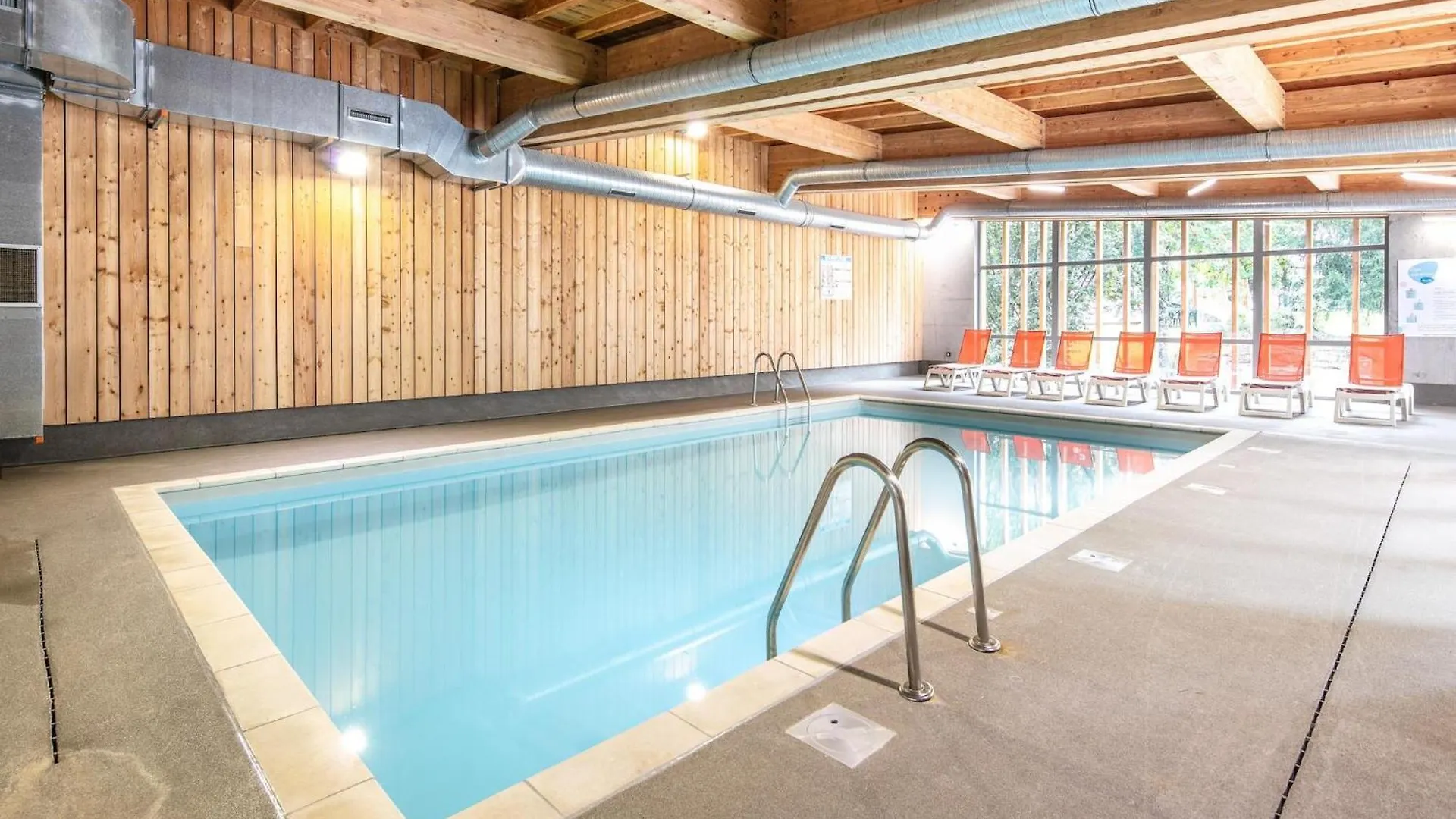 2 Room Apartment 5 People 1 Baby Garden Level Saint-Leger-les-Melezes